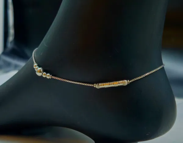 Modern_Gold-Toned_Beaded_Anklet
