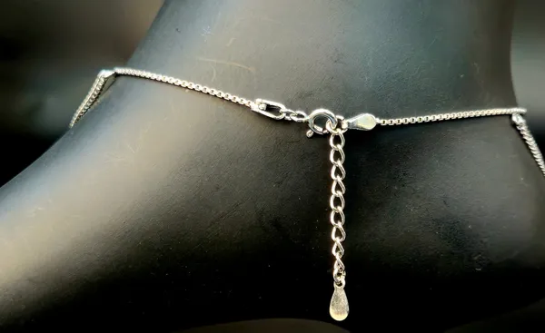 Silver-Toned_Layered_Draped_Chain_Anklet