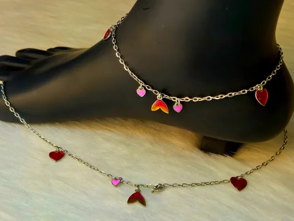 Silver-Toned_Mermaid_Tail_And_Heart_Charm_Anklet