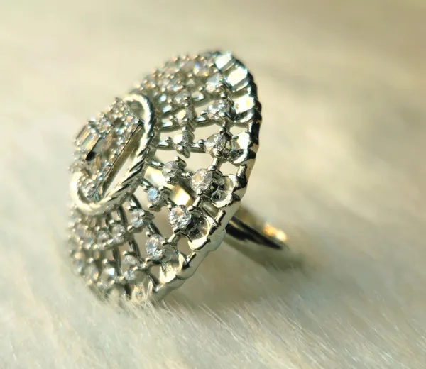 Sterling_Silver_Halo_Cocktail_Ring