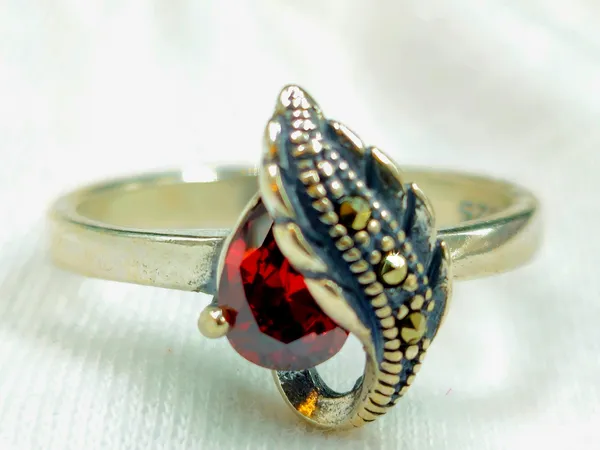 Crimson_Dragon'S_Embrace_Ring