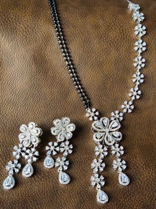 Blossom_Cascade_Silver_Necklace