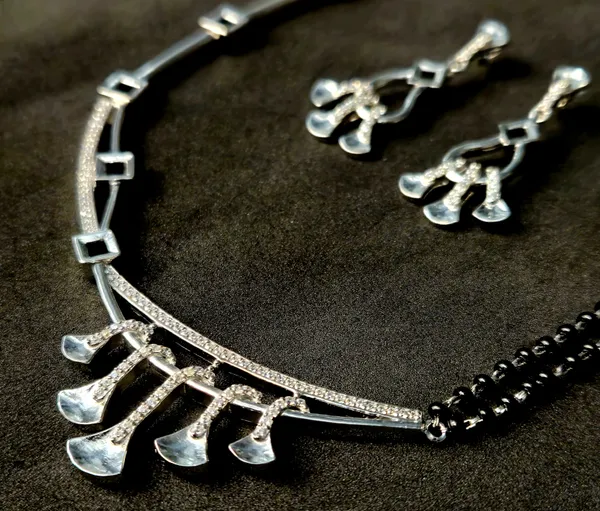 Crystal_Bell_Drop_Necklace