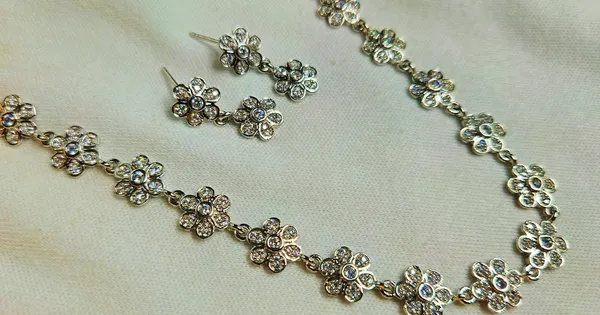 Daisy_Delight_Necklace