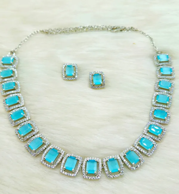 Aqua_Blue_Radiance_Necklace