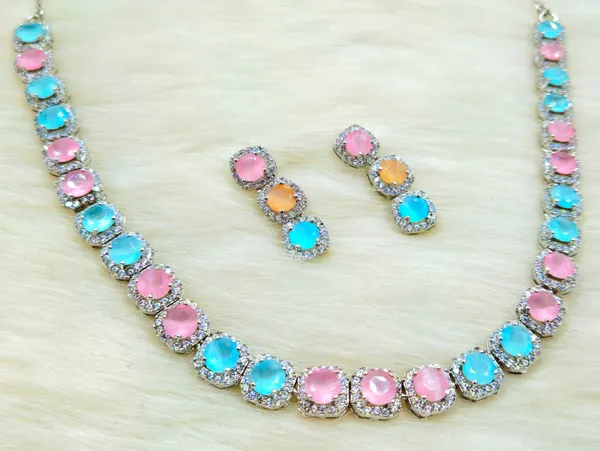 Pastel_Aurora_Necklace