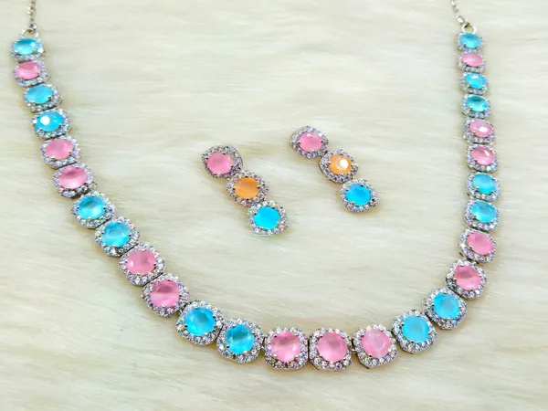 Pastel_Aurora_Necklace