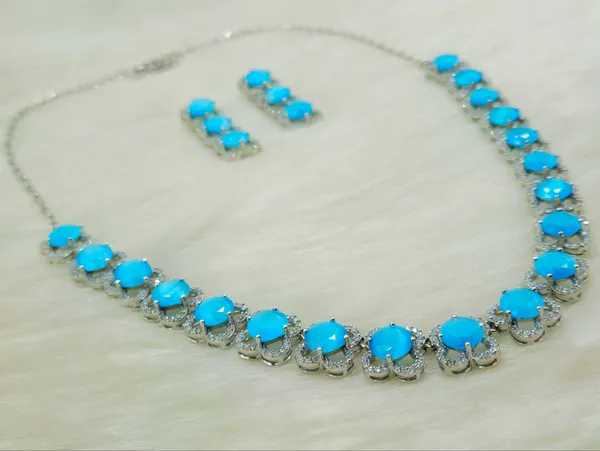 Blue_Lagoon_Glamour_Necklace