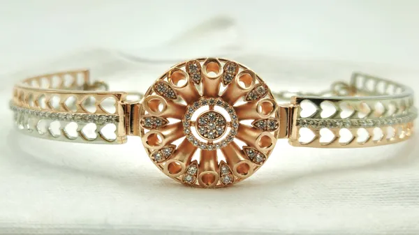 Sparkling_Twin_Heart_Silver_Bracelet