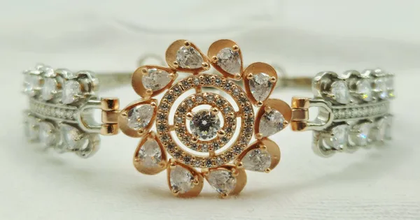 Silver_Petal_Leaf_Bracelet