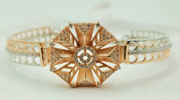 Blossom_Star_Silver_Bracelet