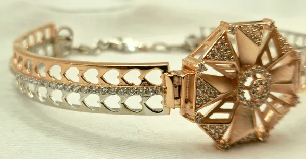 Blossom_Star_Silver_Bracelet