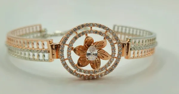 Blossom_Halo_Silver_Bracelet