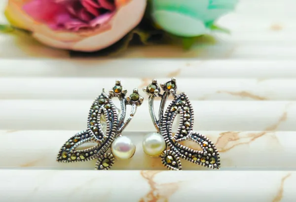 Crystal_Butterfly_Shimmer_Stud_Earrings