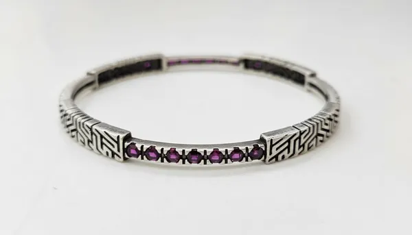 Crimson_Art-Deco_Bangle