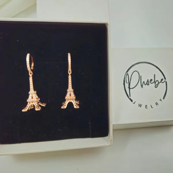 Parisian_Glam_Eiffel_Tower_Hoop_Earrings