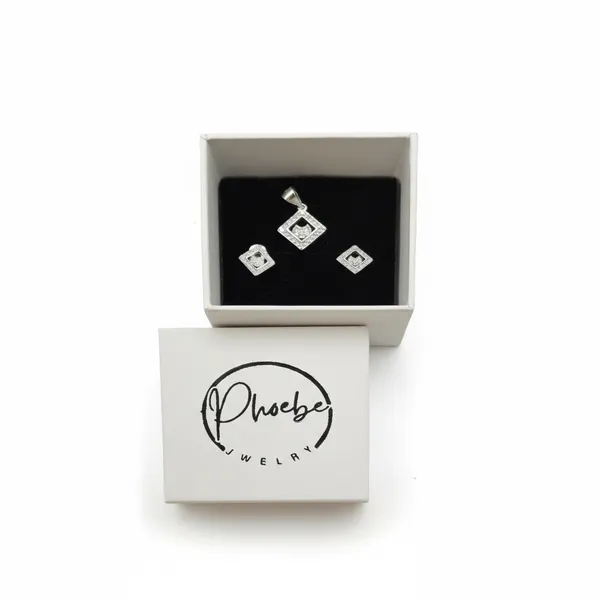 Dazzle_Halo_Square_Stud_Earrings_&_Pendant_Set
