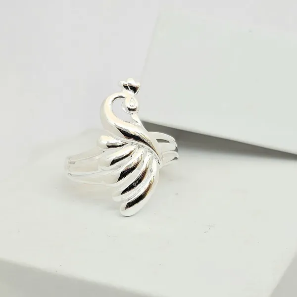 Beautiful_Peacock_Signet_Ring