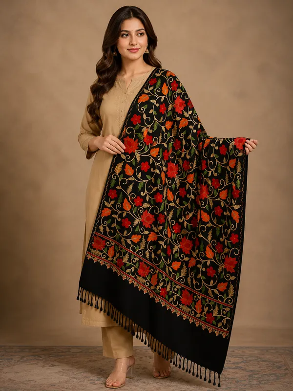 Black_Woolen_Shawl_For_Women