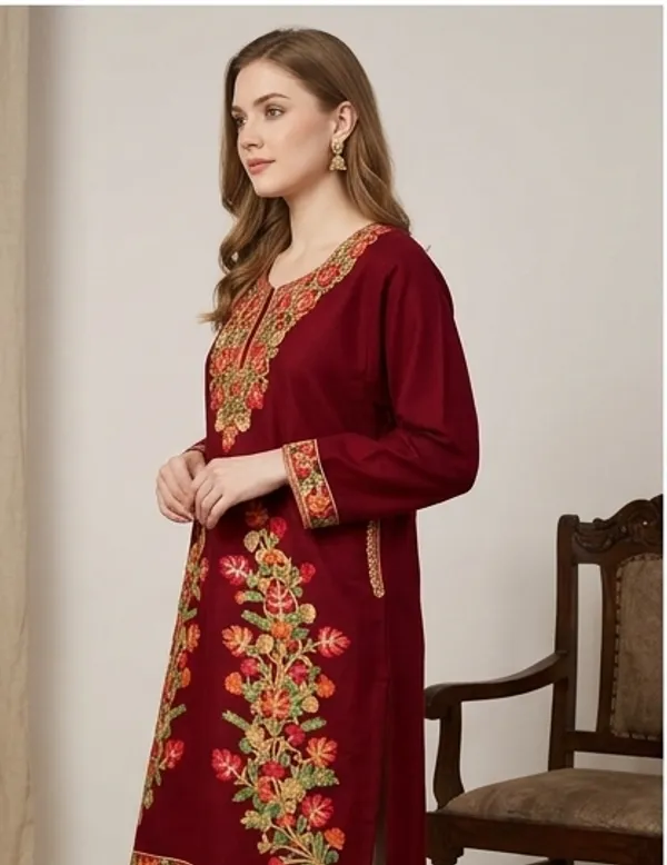 Maroon_Woolen_Phiran_For_Women