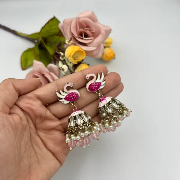 Baby_Pink_Elegant_Kundan_Gold-Plated_Jhumka_Earrings