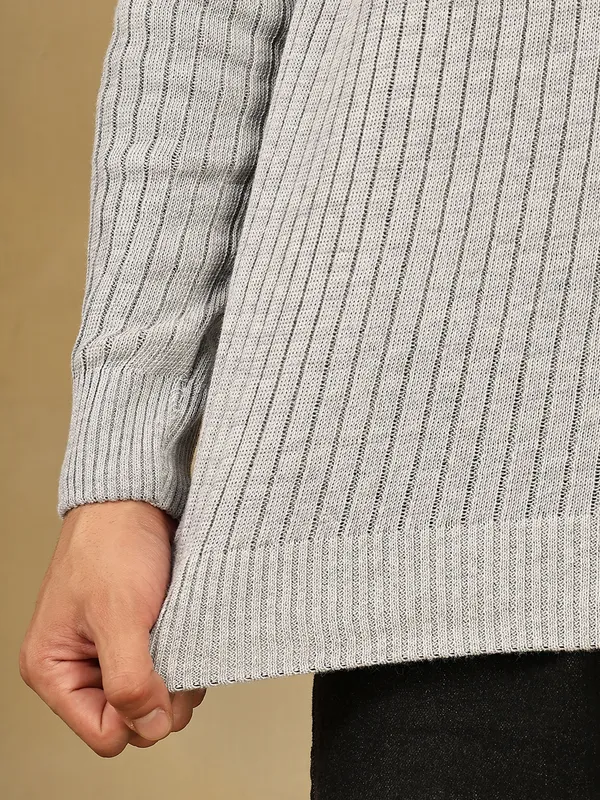 Light_Grey_Woolen_Zipper_Sweater_For_Men