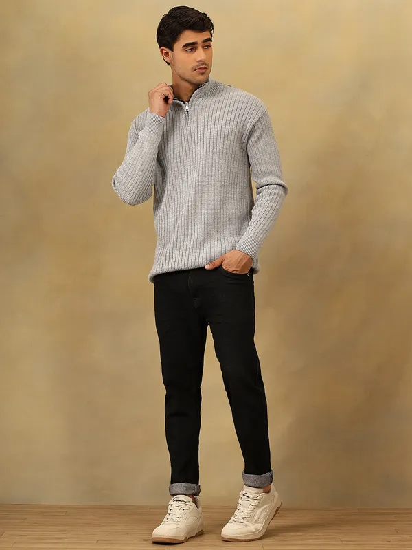 Light_Grey_Woolen_Zipper_Sweater_For_Men