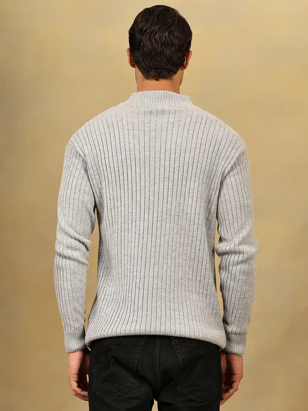 Light_Grey_Woolen_Zipper_Sweater_For_Men