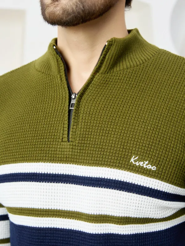 Olive_Mens_Half_Zipper_Self_Knitted_Striped_Sweater