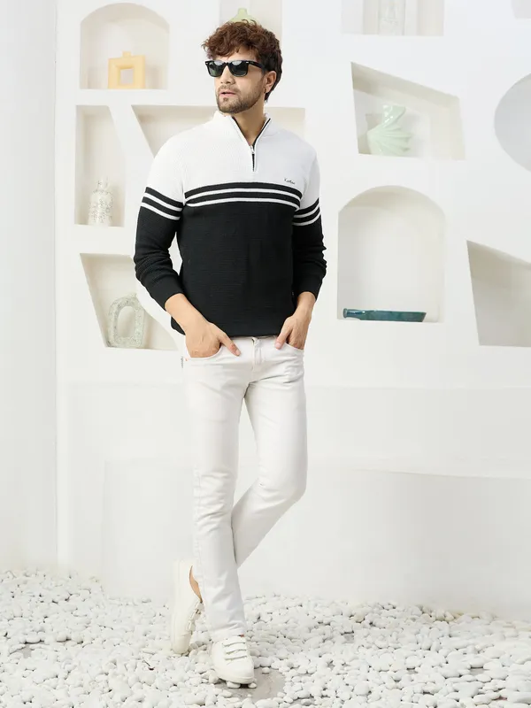 White_Mens_Half_Zipper_Self_Knitted_Striped_Sweater