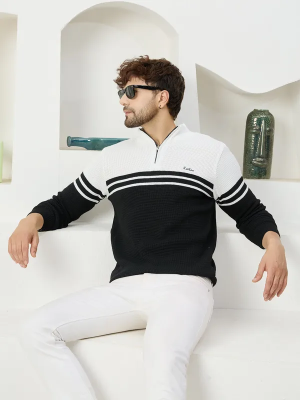 White_Mens_Half_Zipper_Self_Knitted_Striped_Sweater