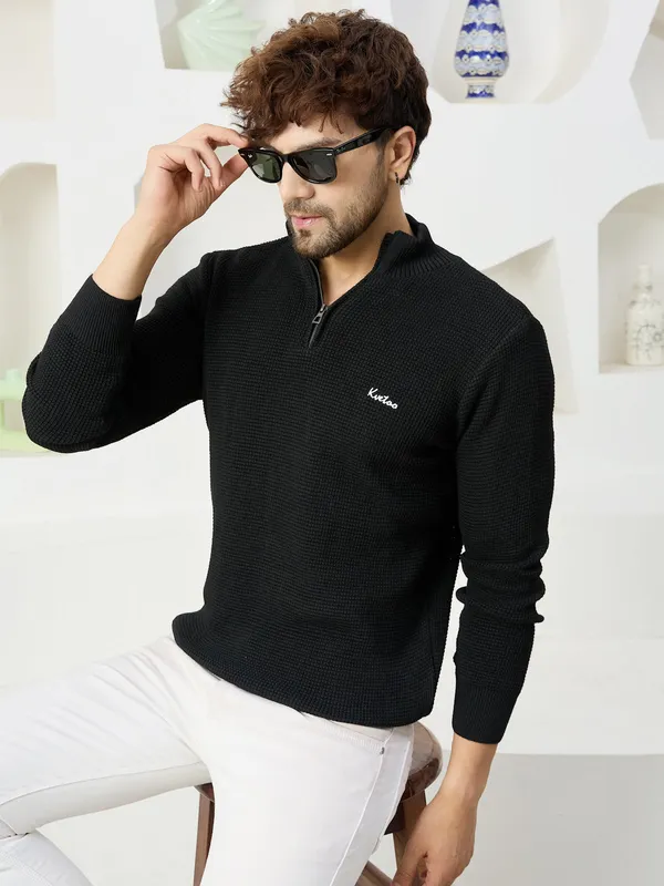Black_Mens_Half_Zipper_Self_Knitted_Plain_Sweater