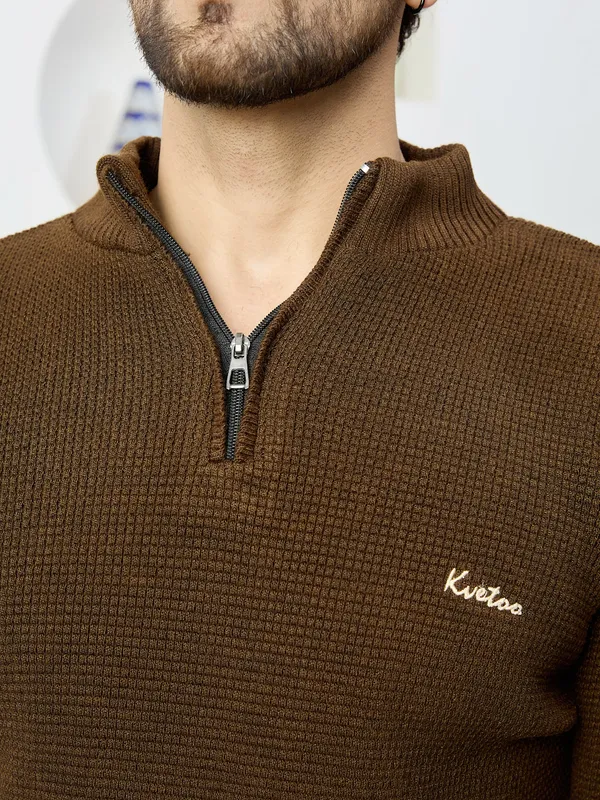 Brown_Mens_Half_Zipper_Self_Knitted_Plain_Sweater