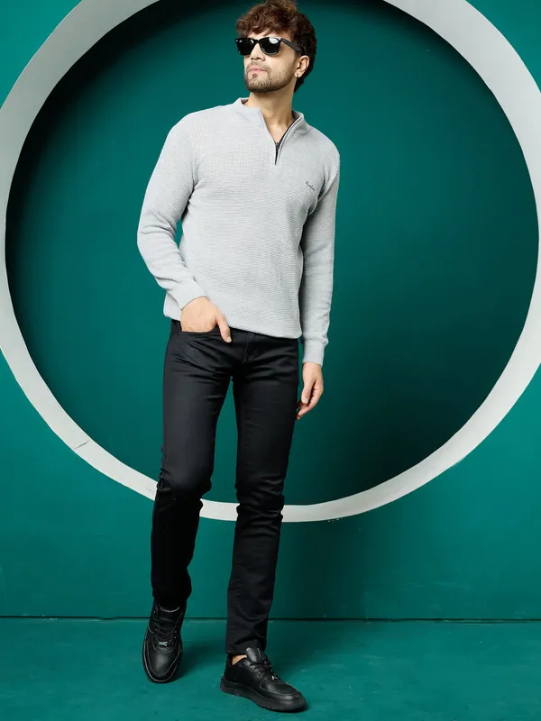 Grey_Mens_Half_Zipper_Self_Knitted_Plain_Sweater