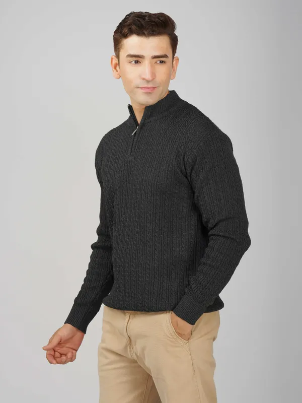 Dark_Grey_Men's_Quarter_Zip_Wool_Blend_Cable_Knit_Sweater_For_Winter