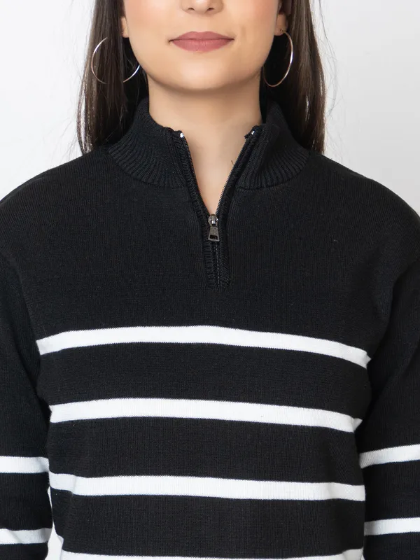Black_Women_Half_Zipper_Striped