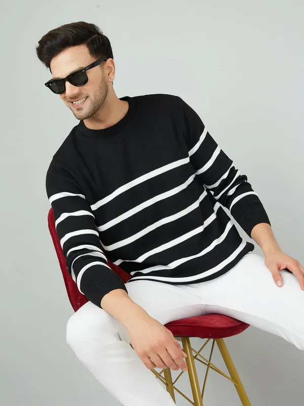 Black_Men_Round_Neck_Sweater