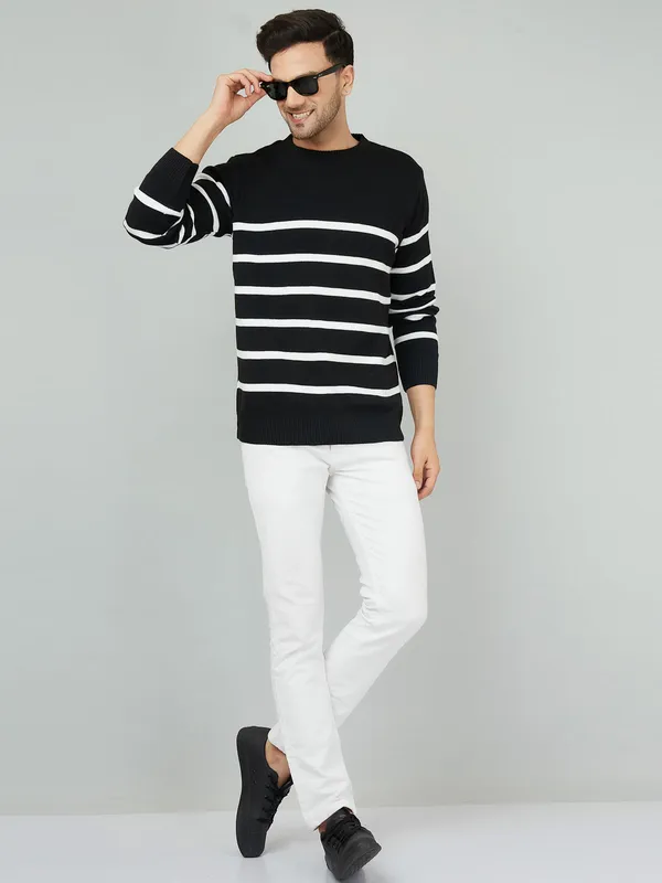 Black_Men_Round_Neck_Sweater