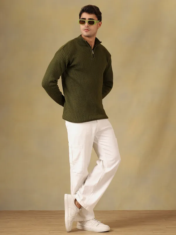 Olive_Woolen_Zipper_Sweater_For_Men