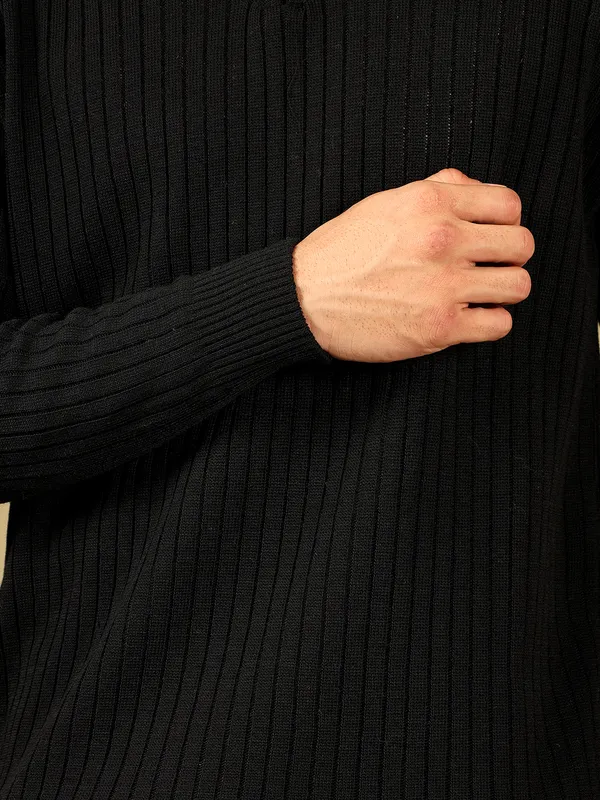 Black_Woolen_Zipper_Sweater_For_Men