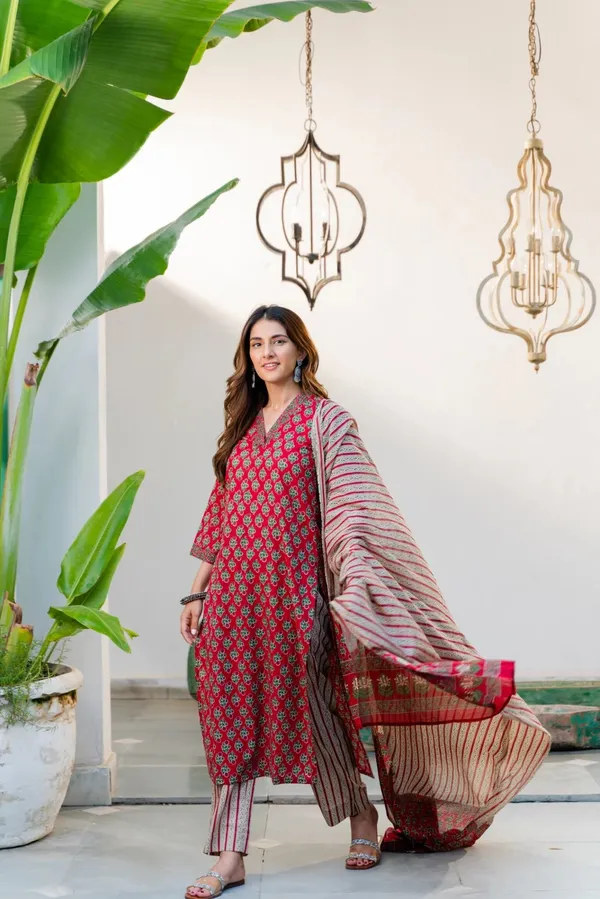 Red_Rayon_Slub_&_Dupatta_Kotachex_Kurta_Set_For_Women