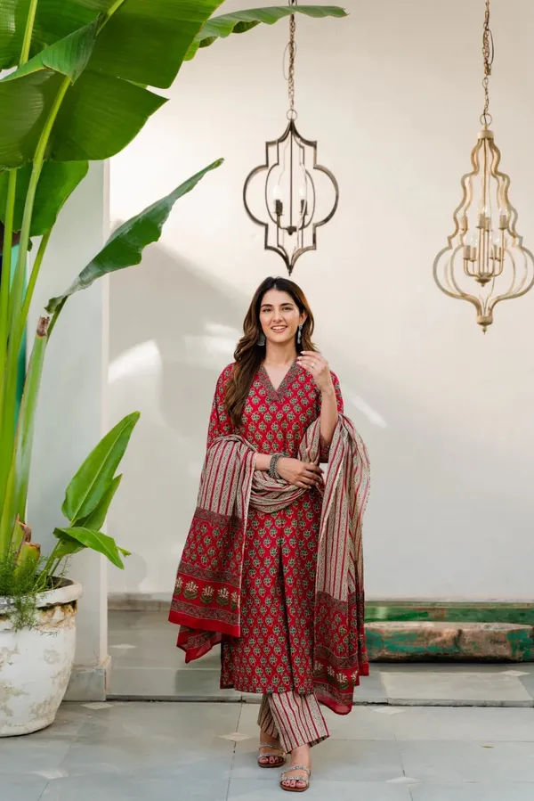 Red_Rayon_Slub_&_Dupatta_Kotachex_Kurta_Set_For_Women