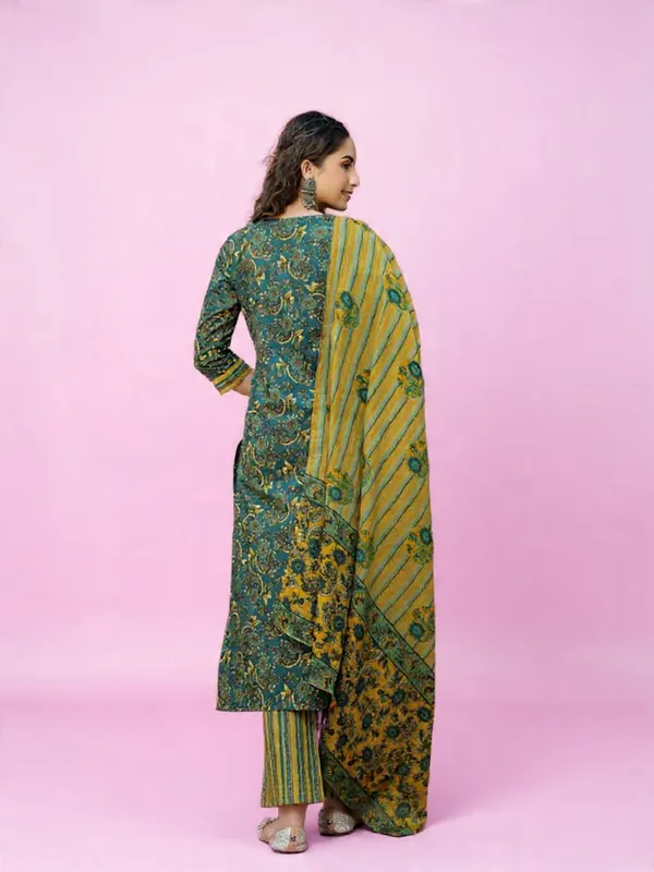 Rayon_Slub_&_Dupatta_Kotachex_Kurta_Set_For_Women