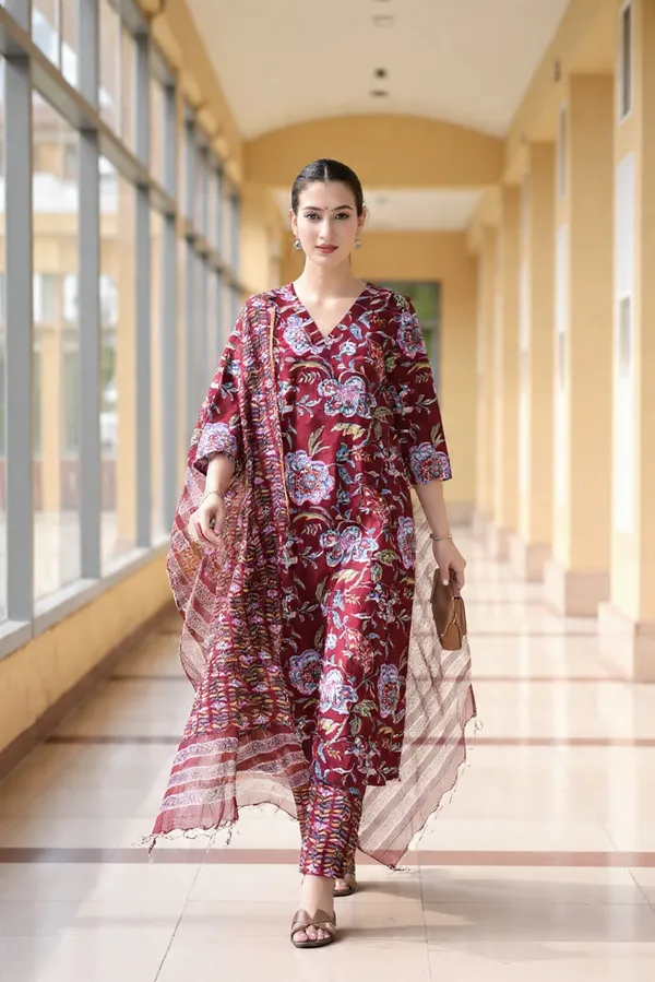 Brown_Rayon_Slub_&_Dupatta_Kotachex_Kurta_Set_For_Women