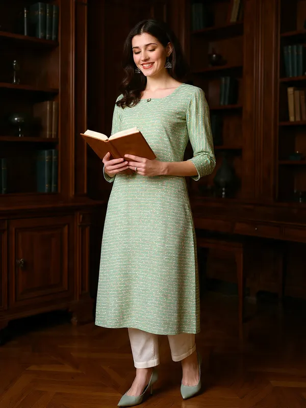 Green_Cotton_Blend_Kurti_For_Women