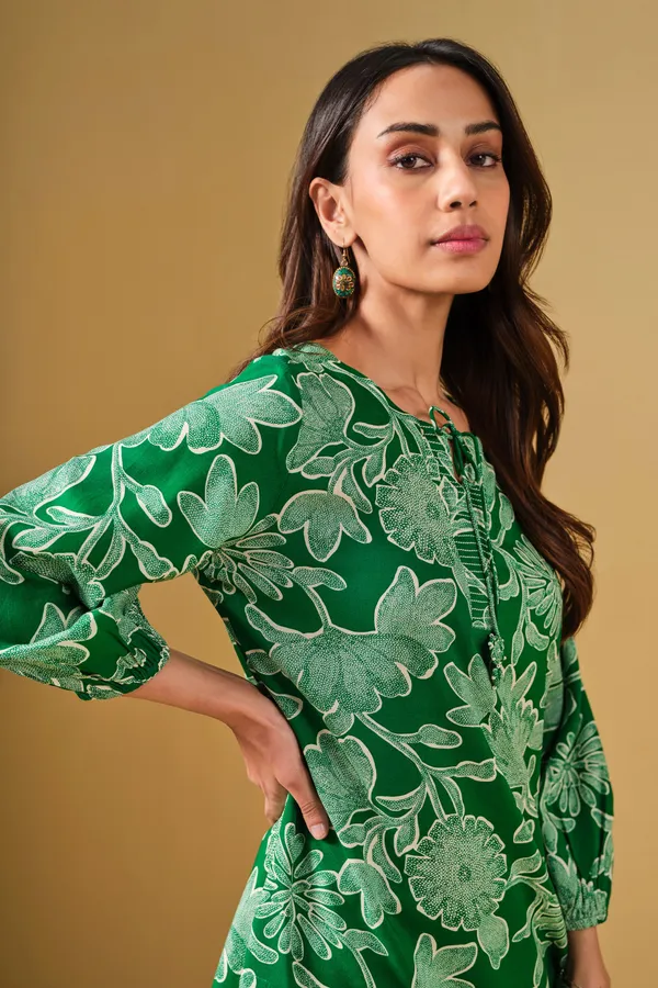 Green_Rayon_Slub_Breezy_Summer_Top_For_Women