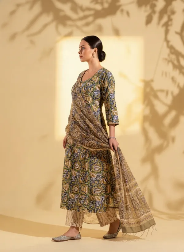 Rayon_Slub_&_Dupatta_Coatchex_Kurti_Set_For_Women