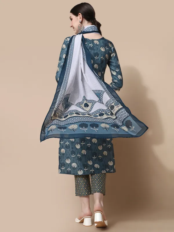 Blue_Cotton_Blend_Kurta_Set_For_Women
