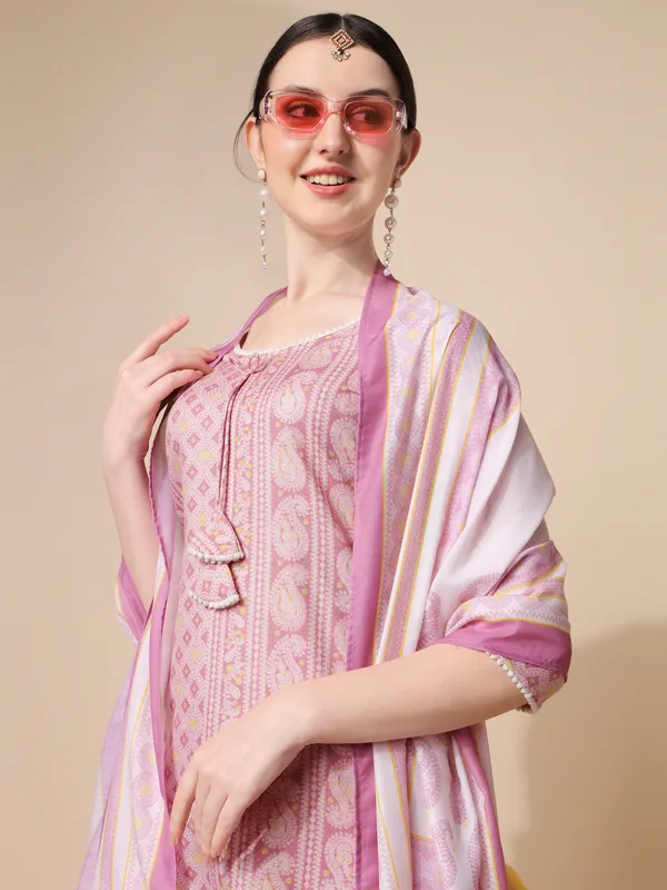 Pink_Cotton_Blend_Kurta_Set_For_Women