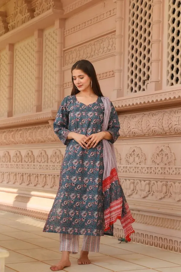 Grey_Rayon_Slub_&_Dupatta_Kotachex_Kurta_Set_For_Women